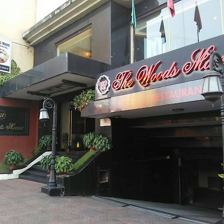 The Woods Manor Mg Road Ξενοδοχείο Kochi Εξωτερικό φωτογραφία